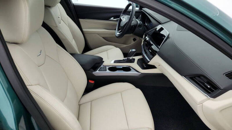 2025 Cadillac CT4 Premium Luxury