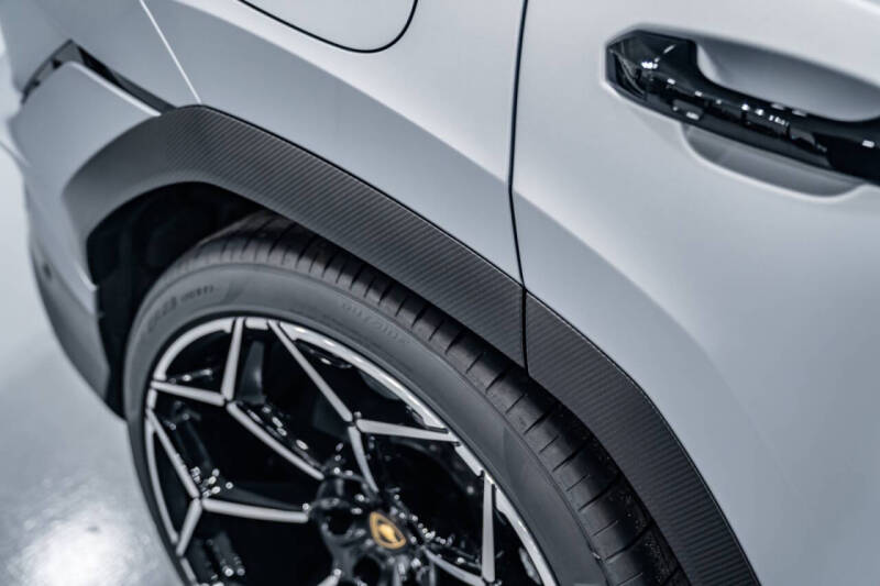2024 Lamborghini Urus Performante