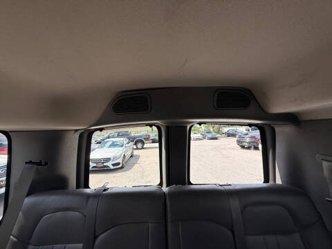 2017 GMC Savana LS 3500