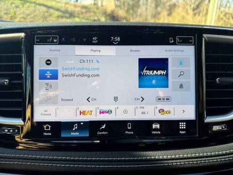 2025 Chrysler Pacifica Select