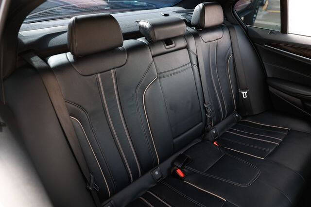 2019 BMW 5 Series 540i