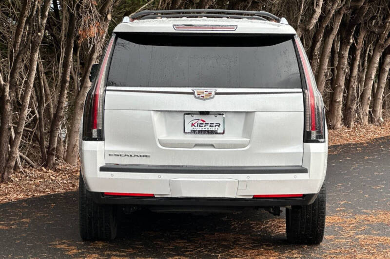 2020 Cadillac Escalade Premium Luxury