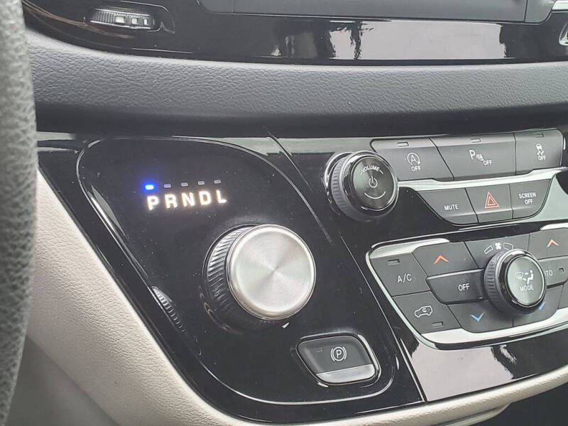 2018 Chrysler Pacifica Touring Plus