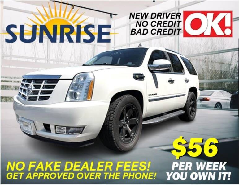 2010 Cadillac Escalade Hybrid for sale at AUTOFYND in Elmont NY
