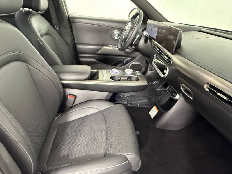 2023 Genesis GV60 Advanced