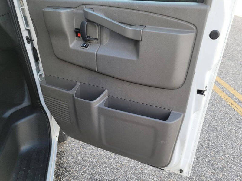 2020 Chevrolet Express LS 2500