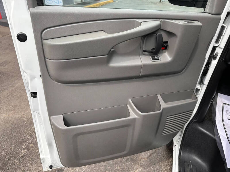 2012 Chevrolet Express LT 2500