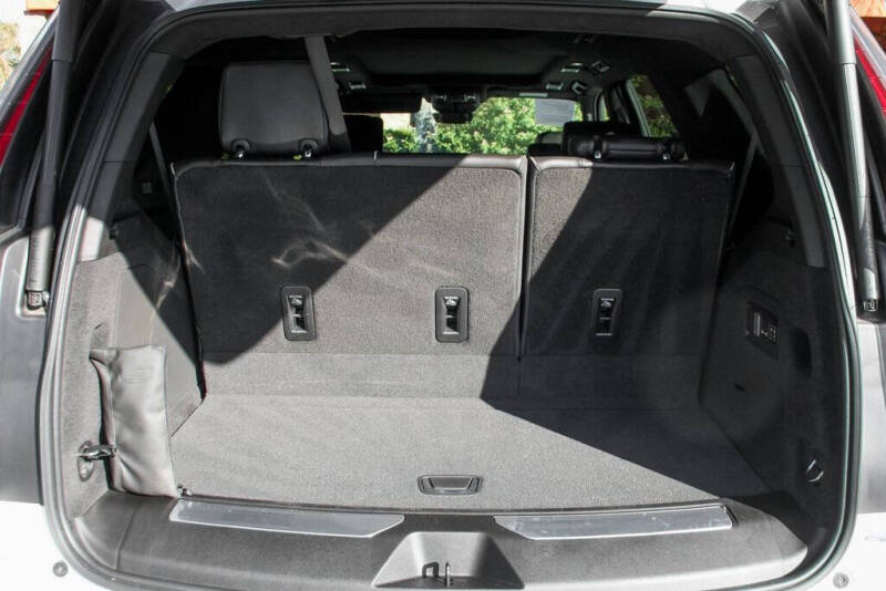 2023 Cadillac Escalade Sport Platinum