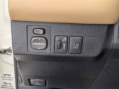 2017 Toyota RAV4 Hybrid Limited