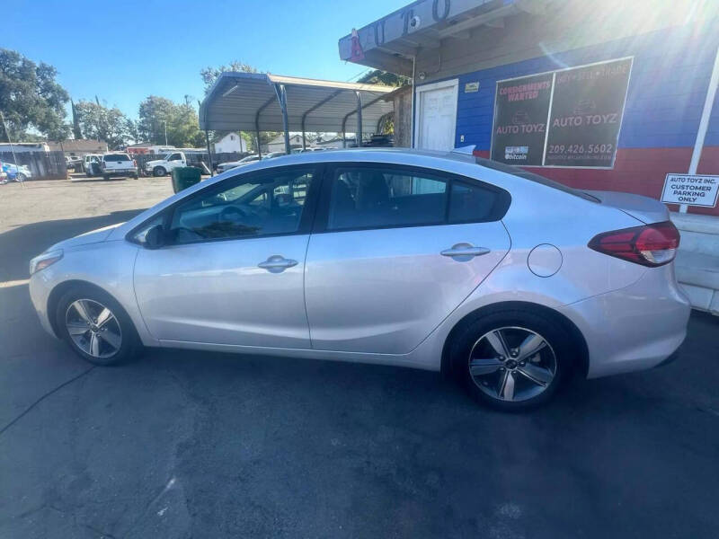 2018 Kia FORTE LX photo 5