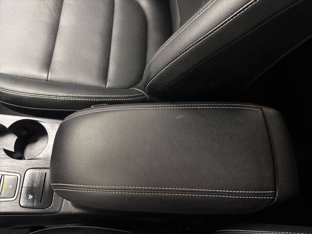 2022 Ford Escape Hybrid SEL