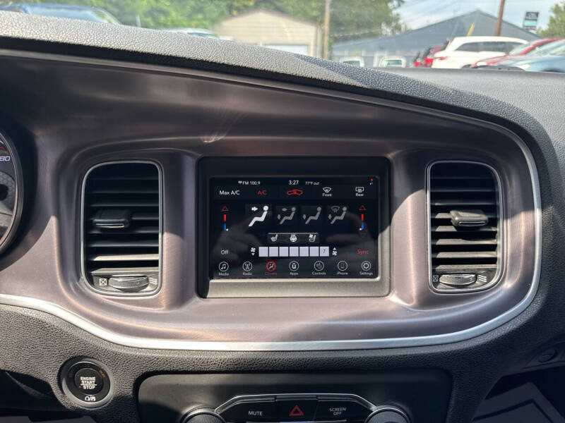 2019 Dodge Charger SXT