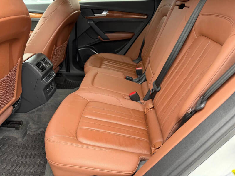 2022 Audi Q5 quattro S line Premium 45 TFSI