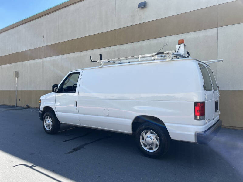 2014 Ford E-Series E-150