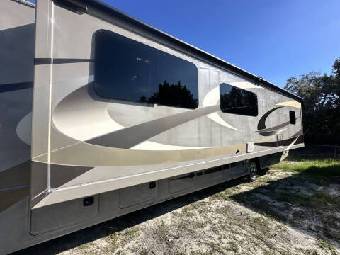 2015 Thor Motor Coach Hurricane