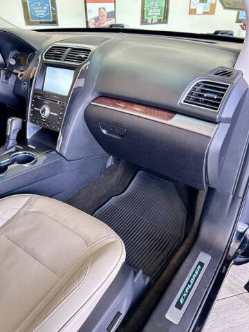 2016 Ford Explorer Platinum