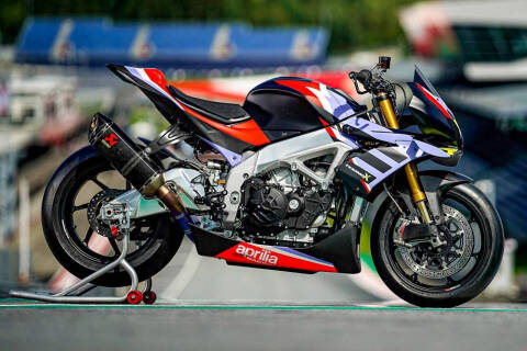 2021 Aprilia TUONO X
