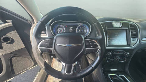 2016 Chrysler 300 C