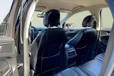 2016 Ford Edge Titanium