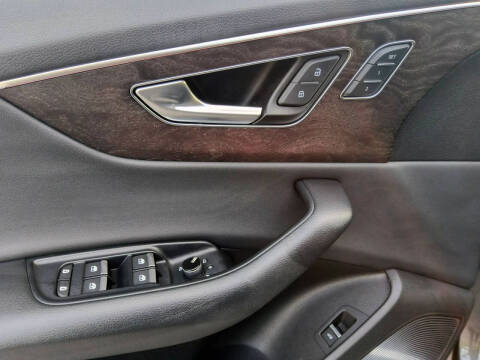 2019 Audi Q8 quattro Prestige 55 TFSI