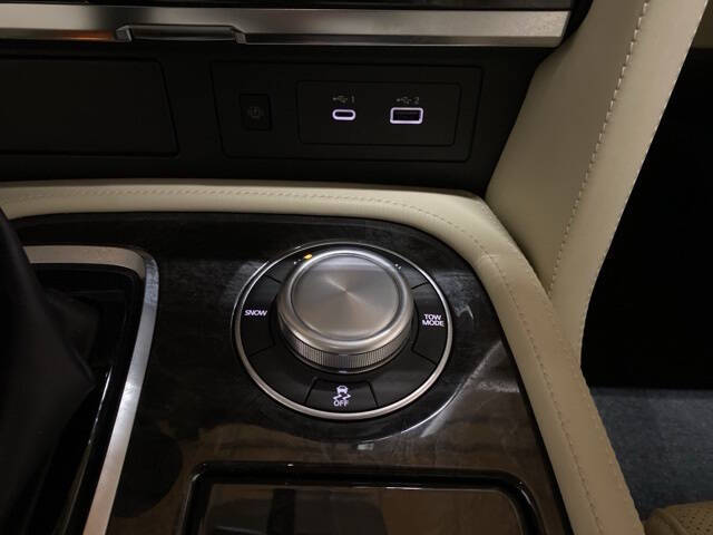 2024 Infiniti QX80 Luxe