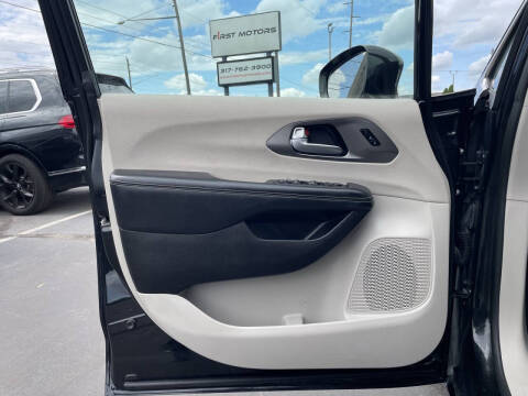 2022 Chrysler Pacifica Touring L