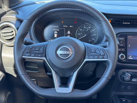 2023 Nissan Kicks SR