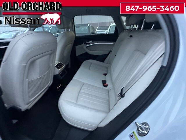 2019 Audi e-tron quattro Premium Plus