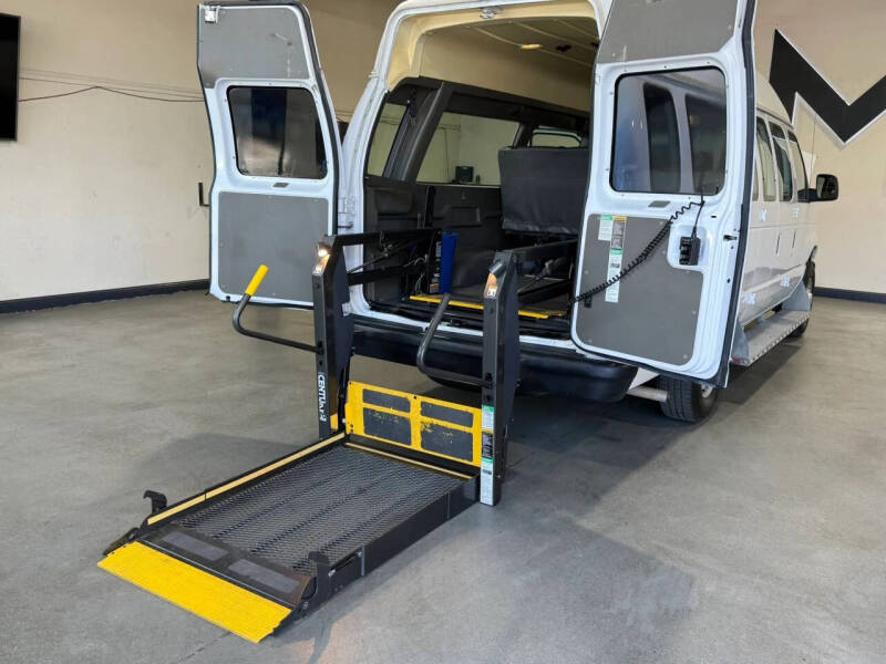 2011 Ford E-Series E-250