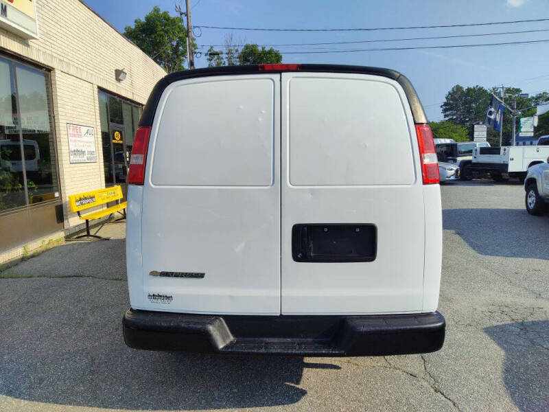 2021 Chevrolet Express 2500