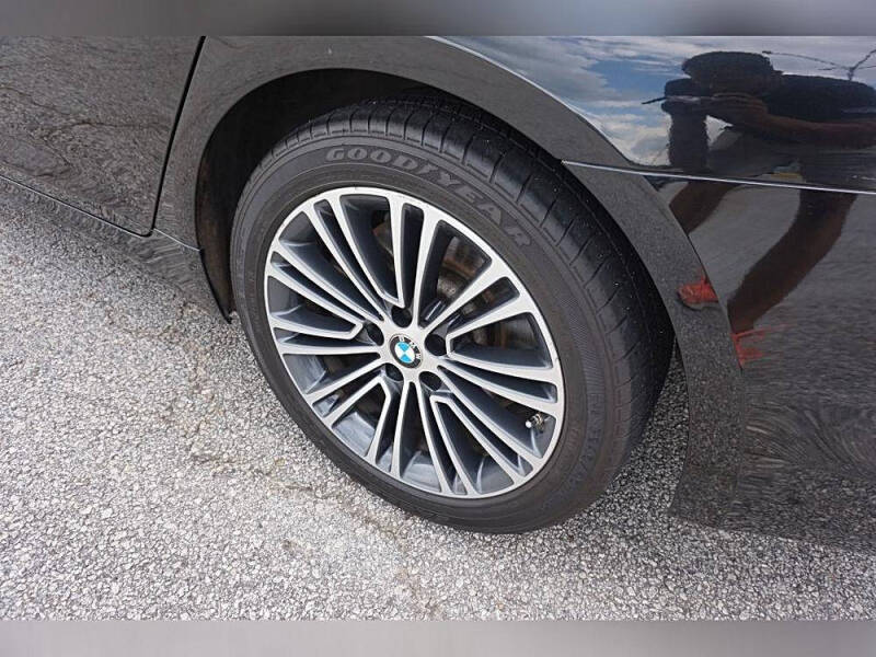 2017 BMW 5 Series 540i