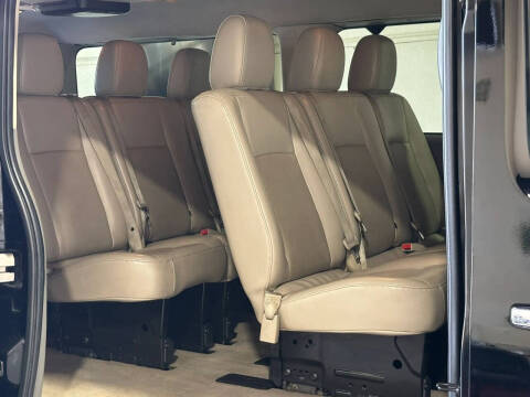 2017 Nissan NV