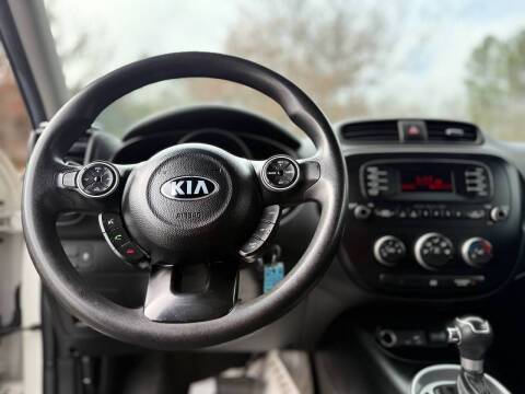 2016 Kia Soul +