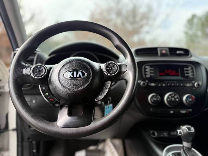 2016 Kia Soul +