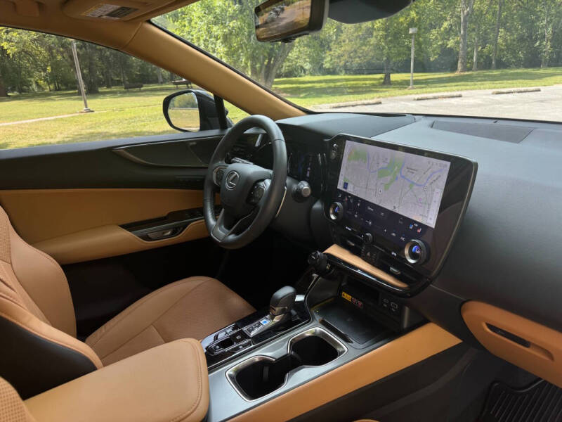 2025 Lexus NX 350h Luxury