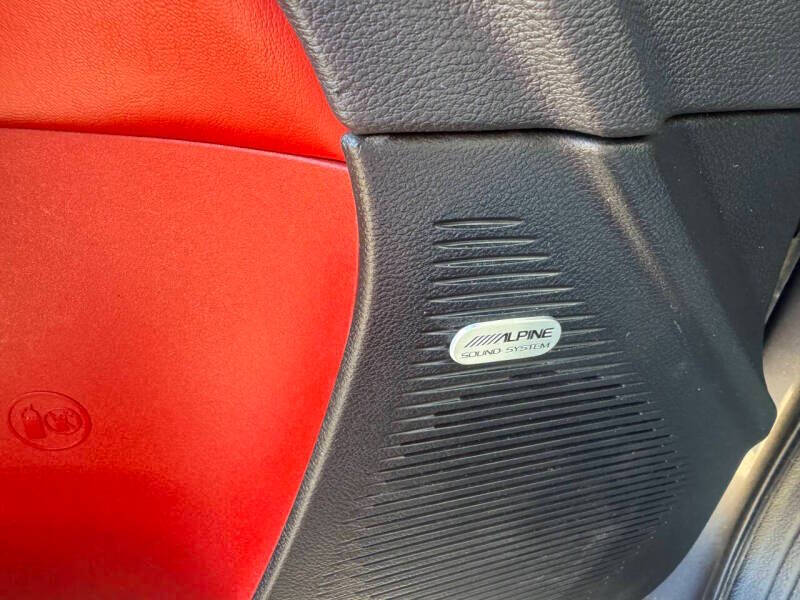 2017 Dodge Challenger R/T Plus