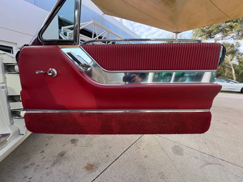 1964 Ford Thunderbird