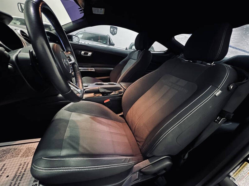 2019 Ford Mustang