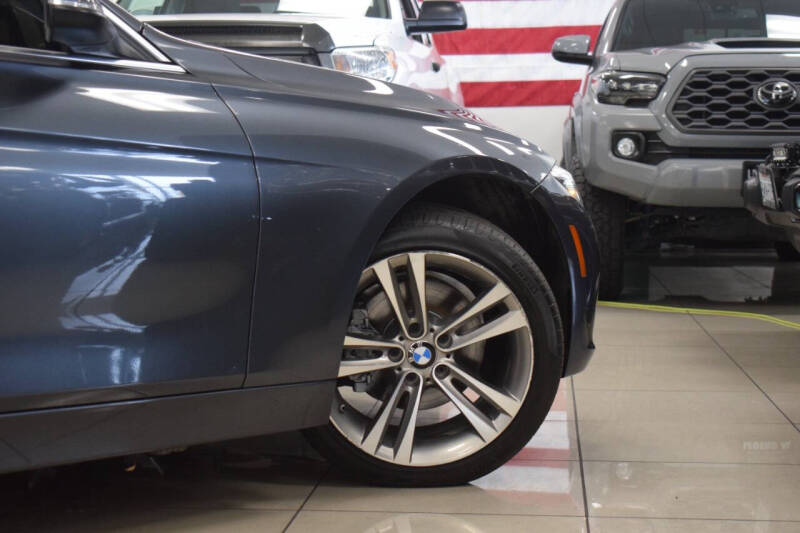 2018 BMW 3 Series 330i