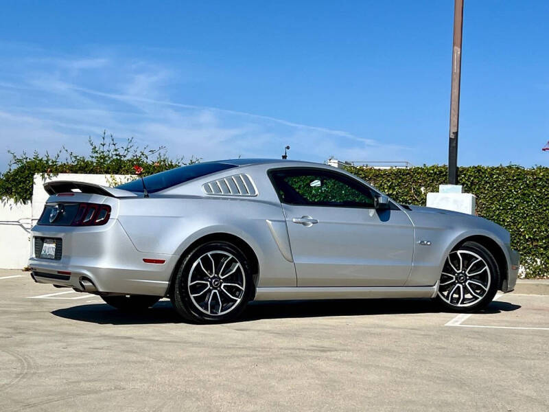 2013 Ford Mustang GT Premium
