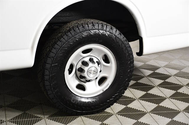 2020 Chevrolet Express 2500
