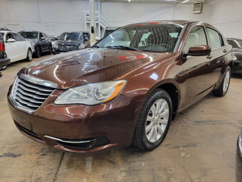 2013 Chrysler 200 for sale at NeoClassics - JFM NEOCLASSICS in Willoughby OH