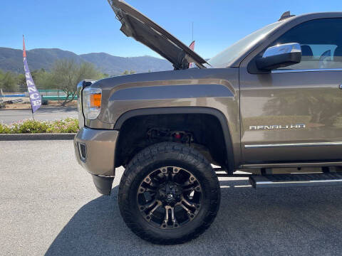 2015 GMC Sierra 2500HD Denali