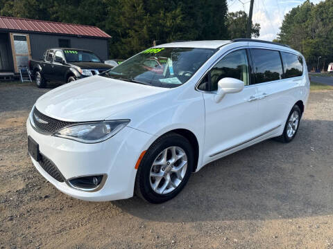 2017 Chrysler Pacifica Touring Plus