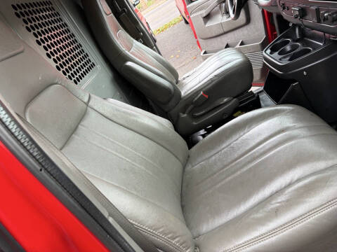 2016 Chevrolet Express 2500