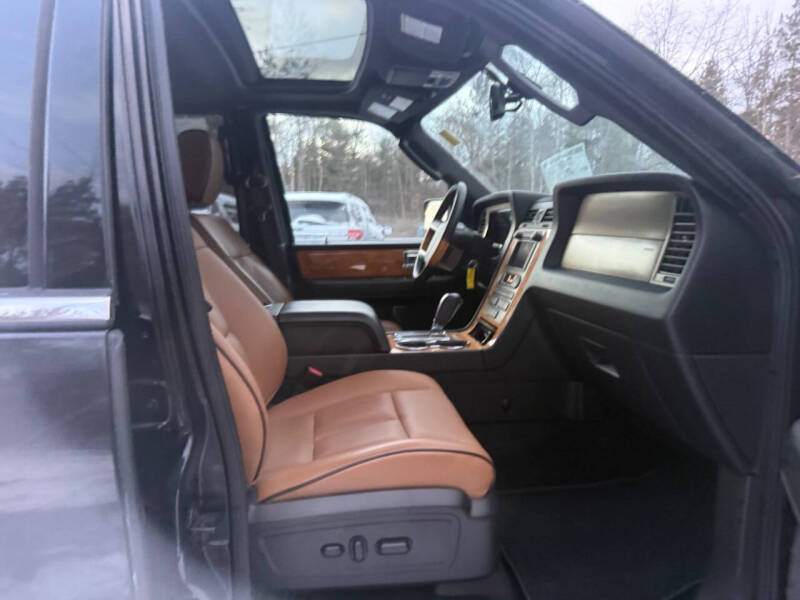 2011 Lincoln Navigator L