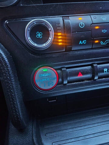 2015 Ford Mustang V6