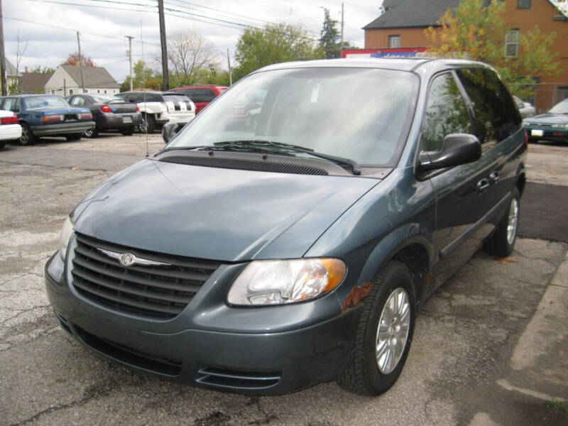 2005 Chrysler Town and Country for sale at S & G Auto Sales in Cleveland OH