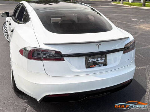 2022 Tesla Model S Plaid
