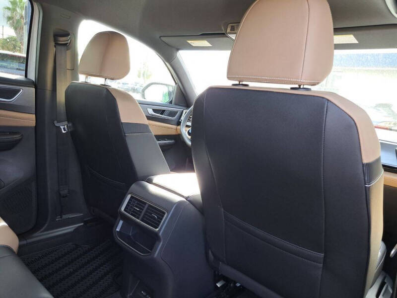 2026 Volkswagen Atlas Cross Sport SE